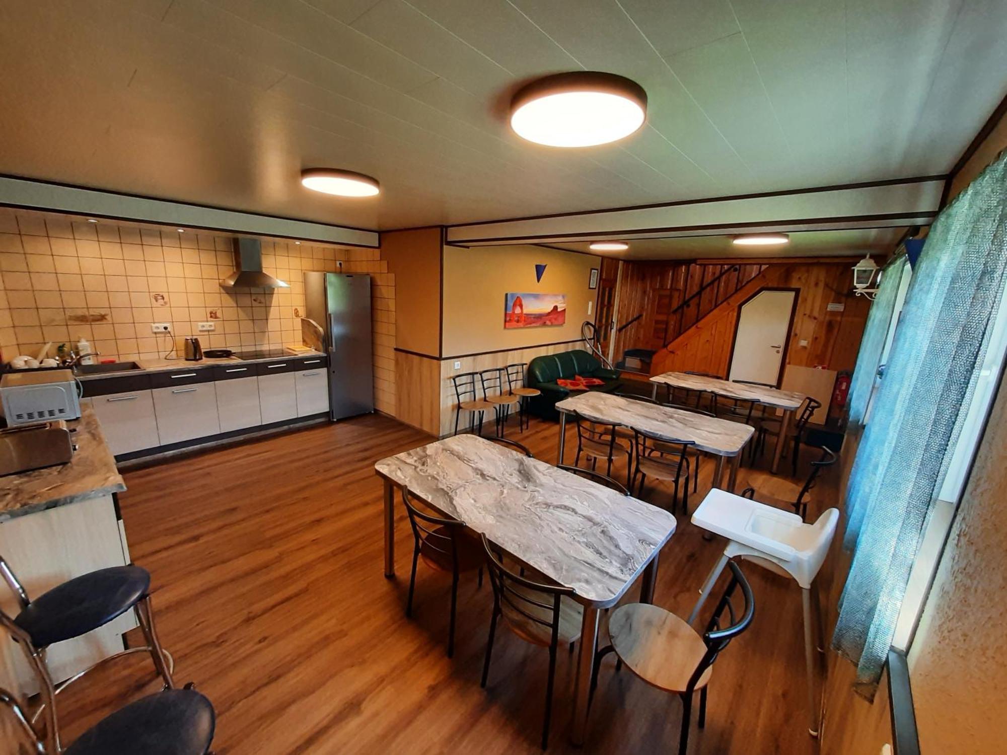 Guesthouse Maenniku Pärnu Kültér fotó