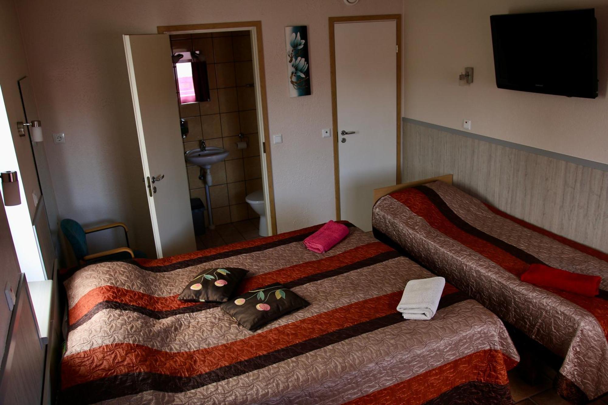 Guesthouse Maenniku Pärnu Kültér fotó