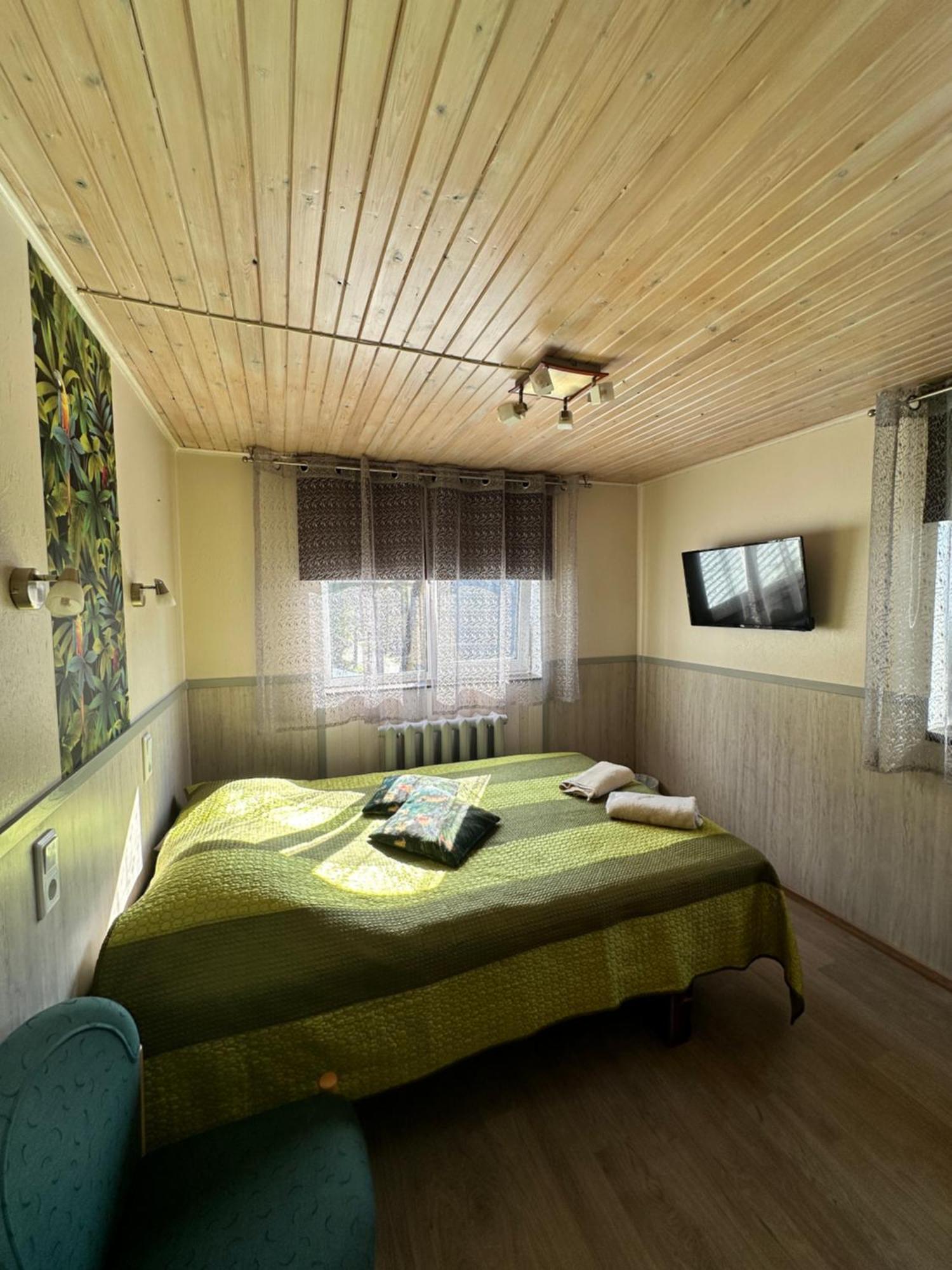Guesthouse Maenniku Pärnu Kültér fotó
