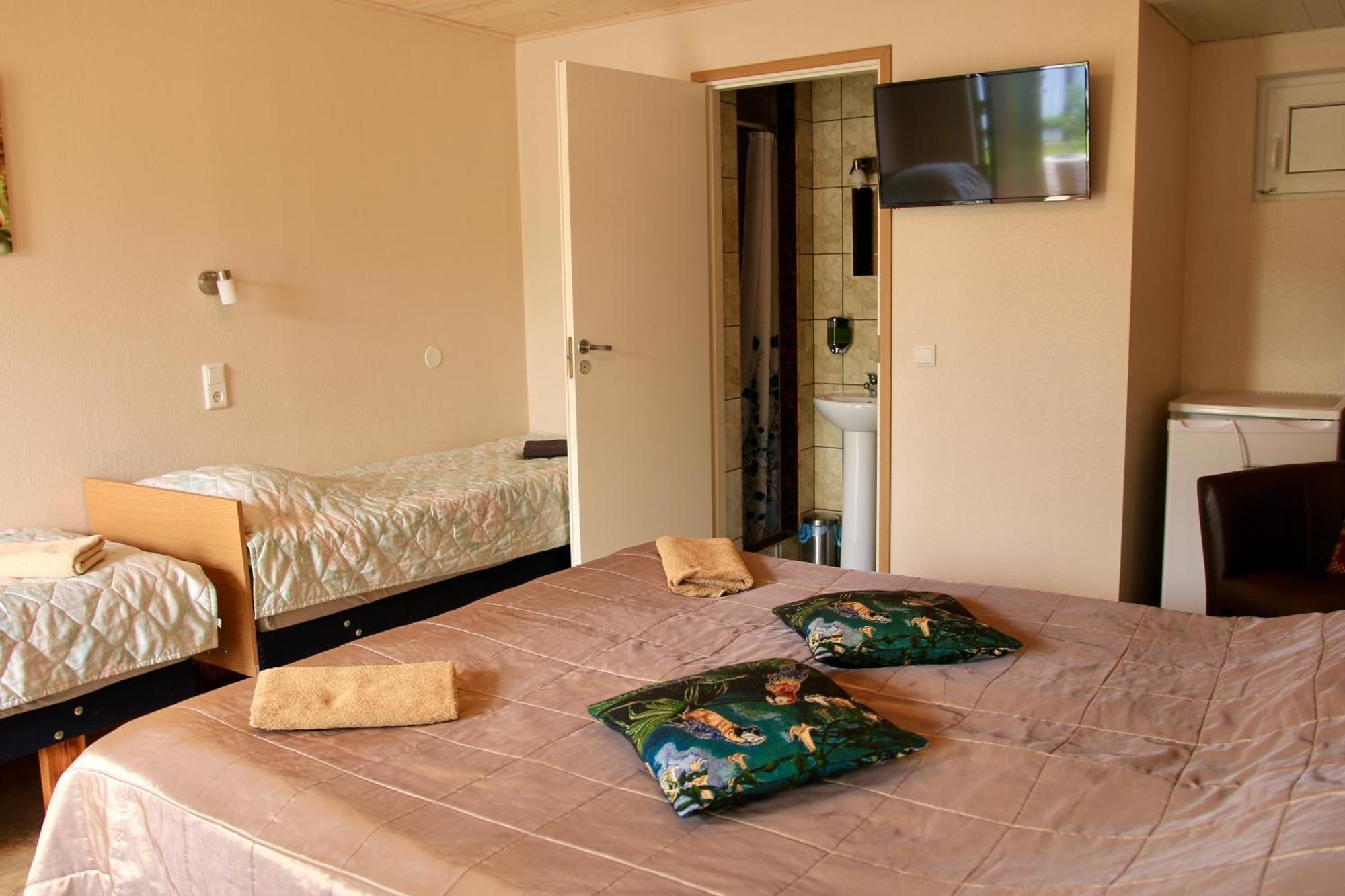 Guesthouse Maenniku Pärnu Kültér fotó