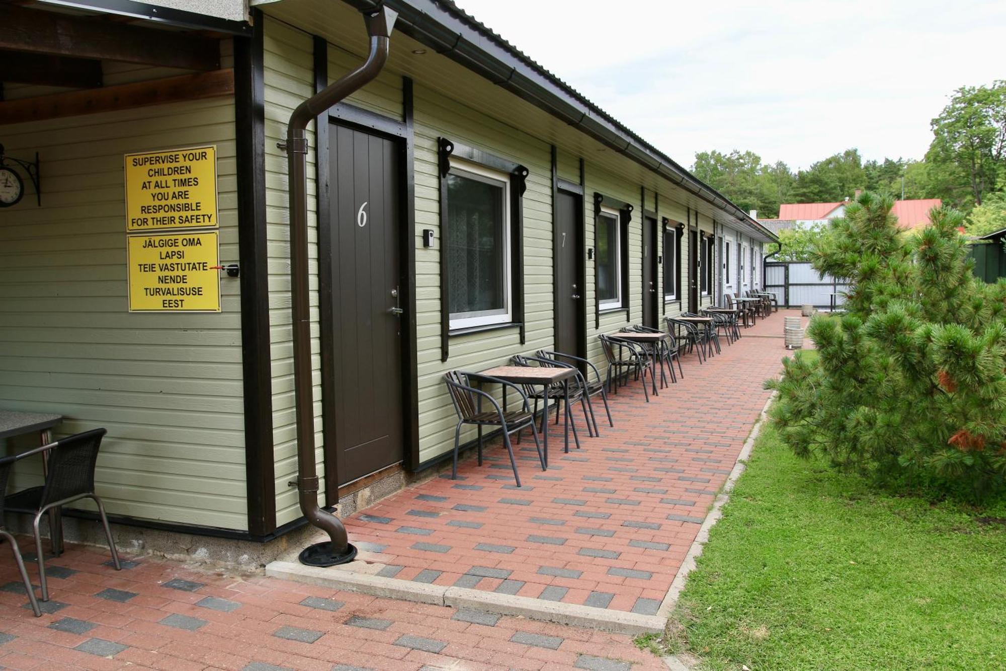 Guesthouse Maenniku Pärnu Kültér fotó