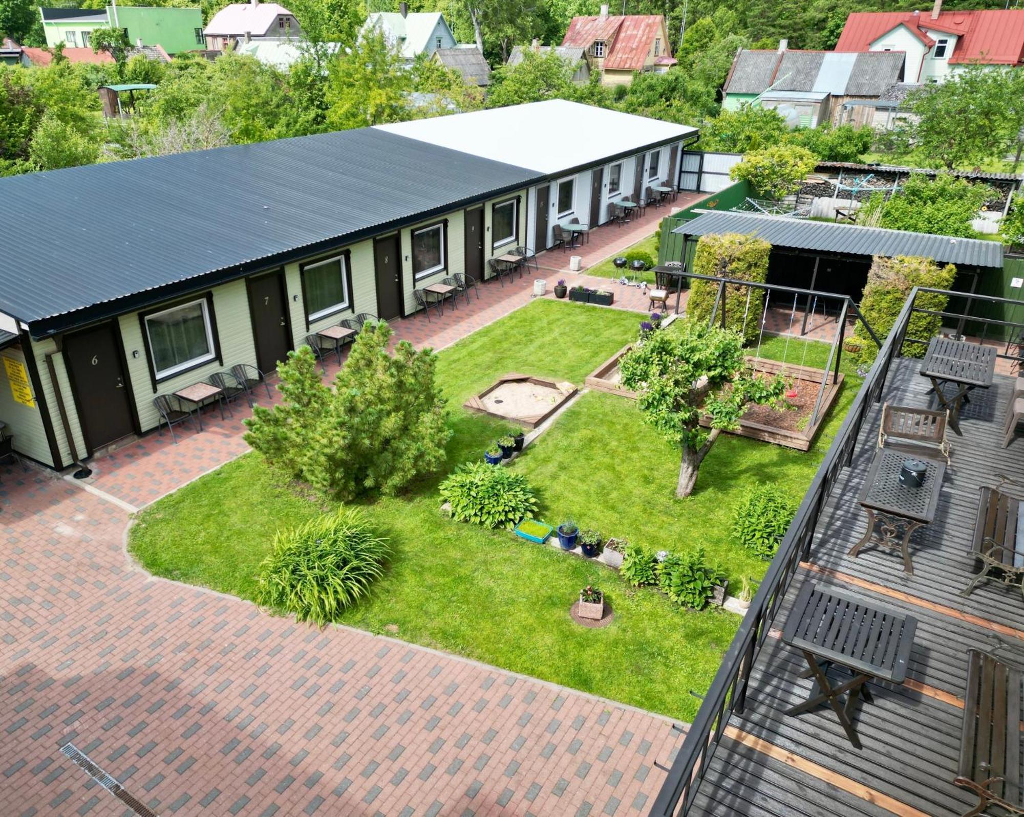 Guesthouse Maenniku Pärnu Kültér fotó